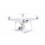 DJI Phantom 4 Pro + Две допълнителни батерии (Висок капацитет 5870mAh) + Хъб